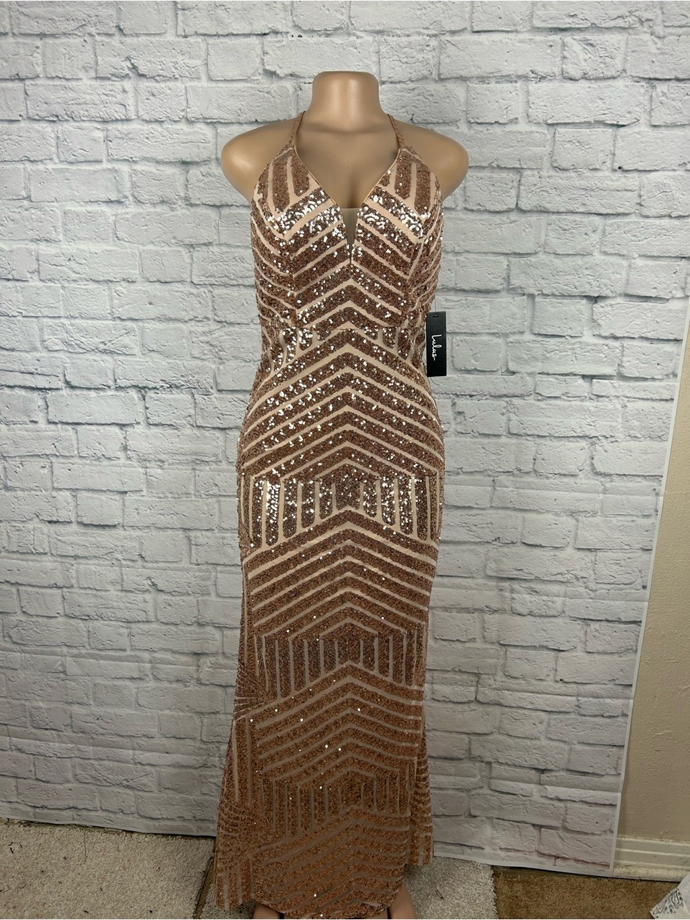 Lulu’s Rose Gold Sequin Maxi Dress Size 4 Geometric Open Back Formal Gown